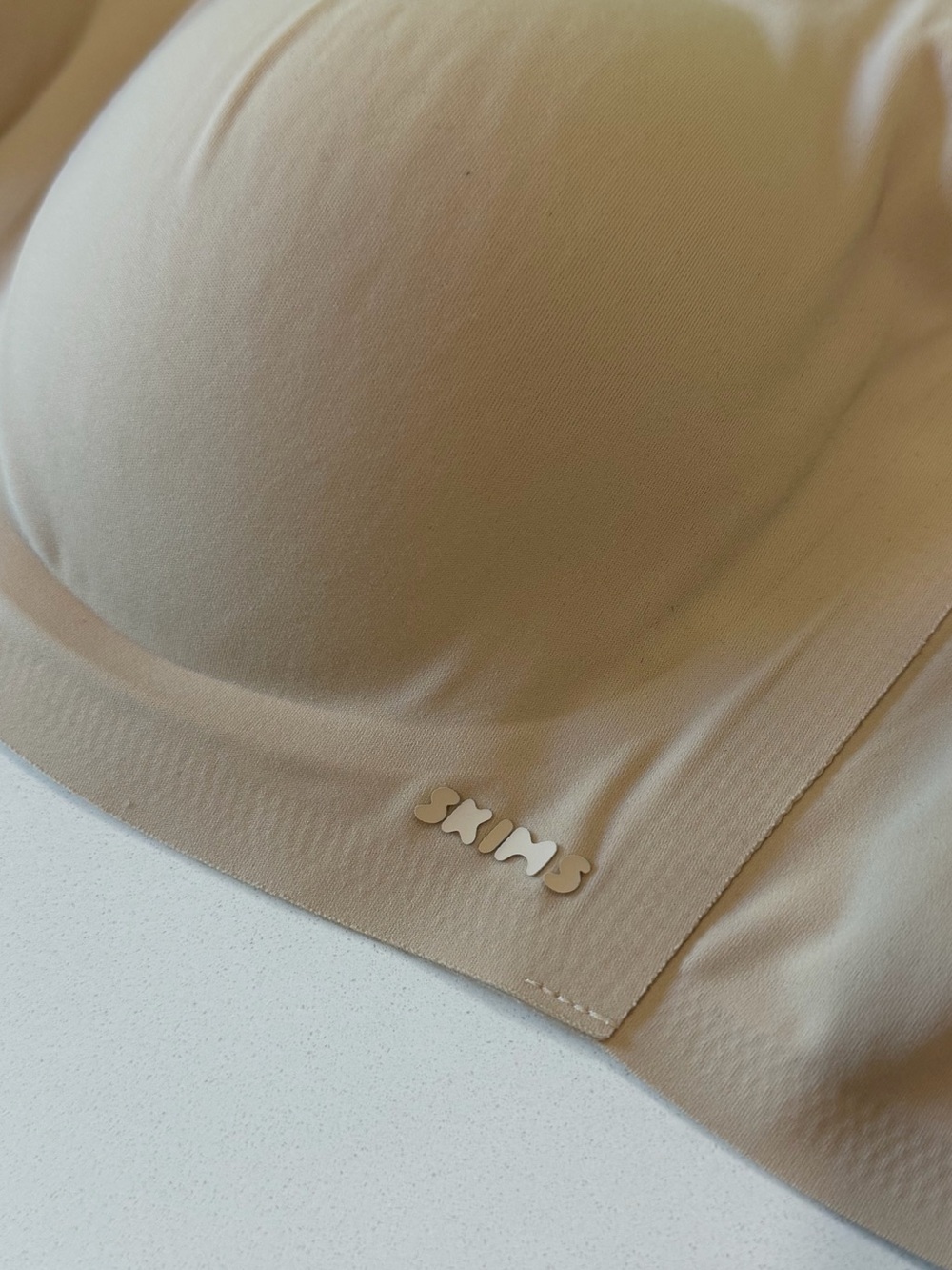 Skims Naked Scoop Bralette Wireless Bra - Picture 7 of 8